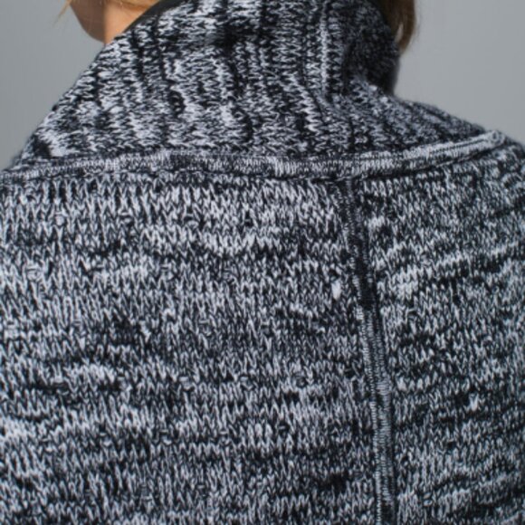 Lululemon Women's Merino Wool Sweater - Read Listing for Sizing - Picture 14 of 16